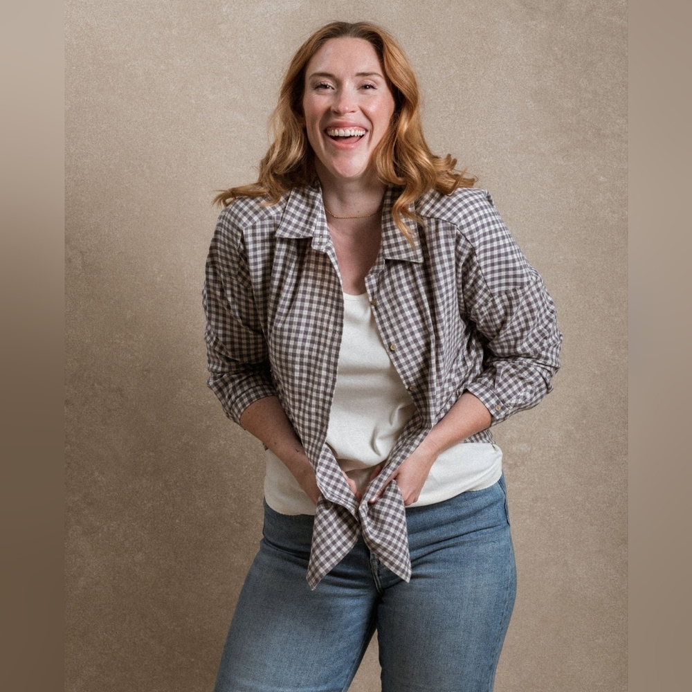 Neuflora Buckner Button Down in BEIGE
